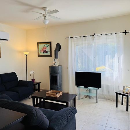 Beach Villa Gladiolus Neo Chorio Exterior photo